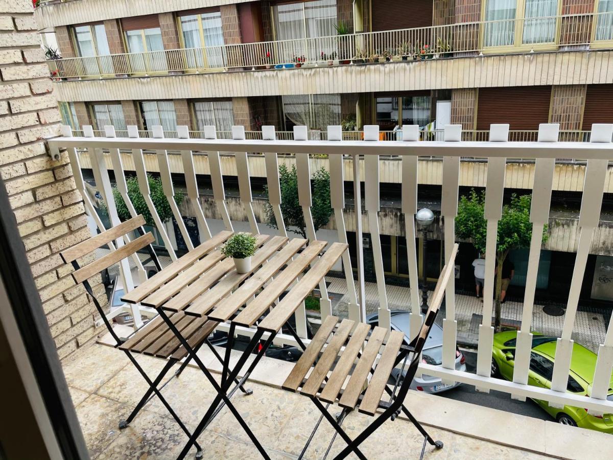 Izpizua Apartment Сан Себастиан Екстериор снимка