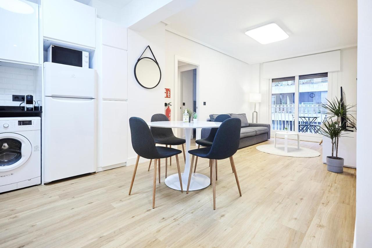 Izpizua Apartment Сан Себастиан Екстериор снимка