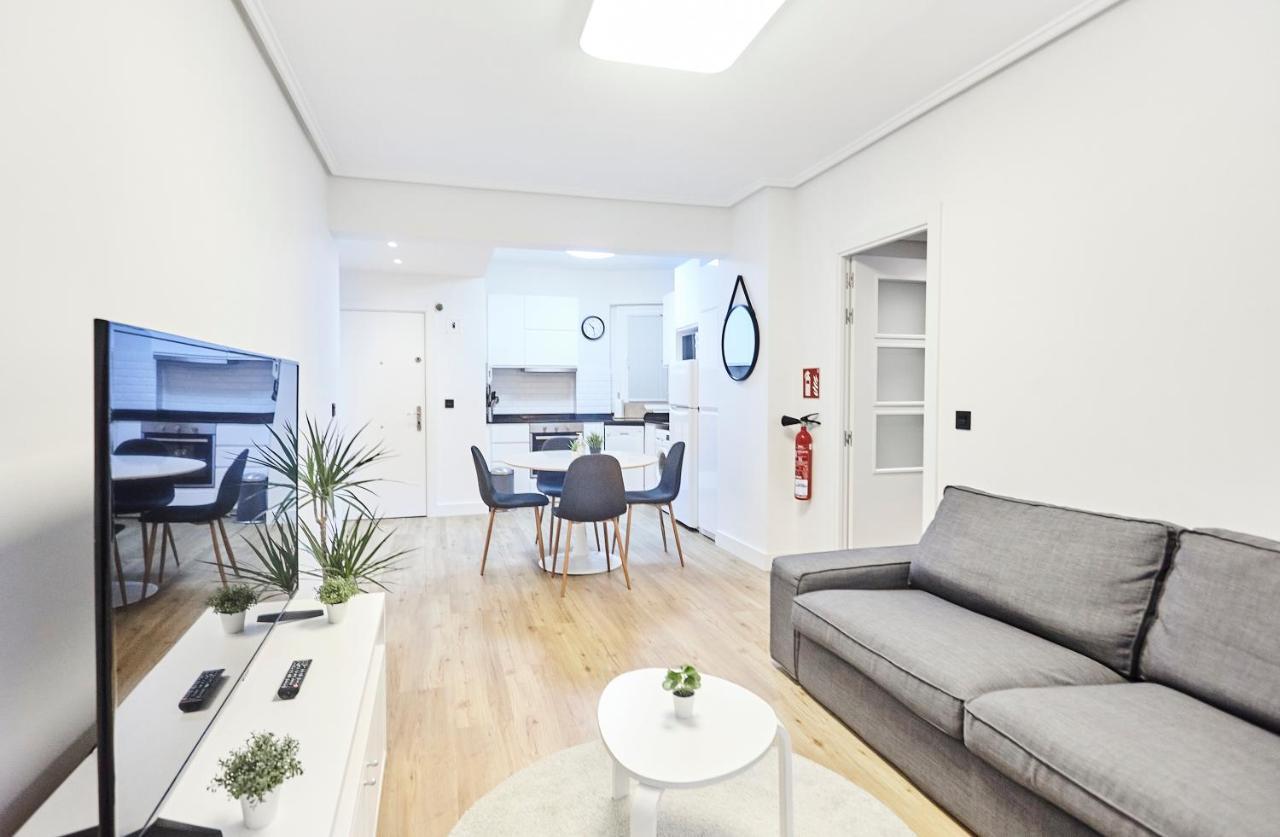 Izpizua Apartment Сан Себастиан Екстериор снимка