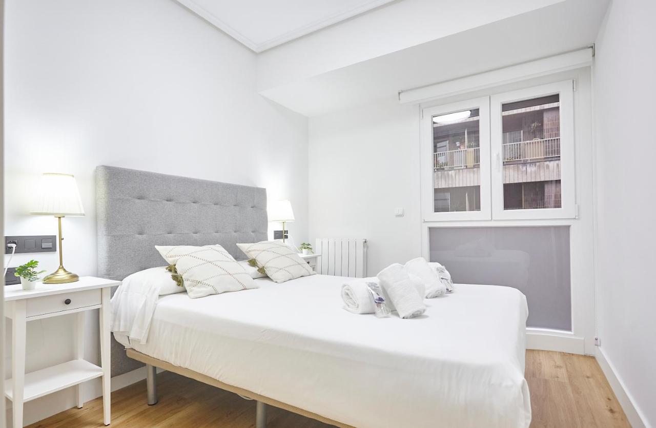 Izpizua Apartment Сан Себастиан Екстериор снимка