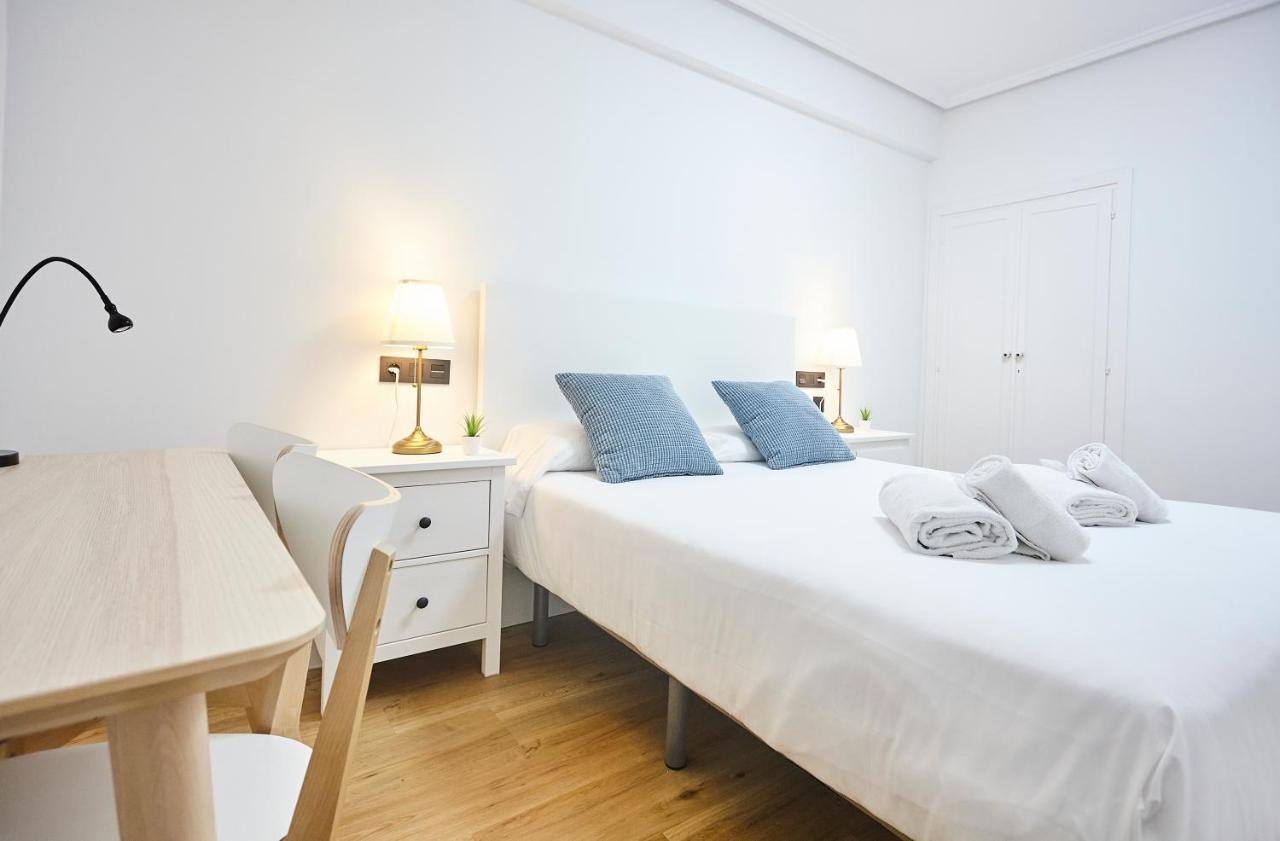Izpizua Apartment Сан Себастиан Екстериор снимка