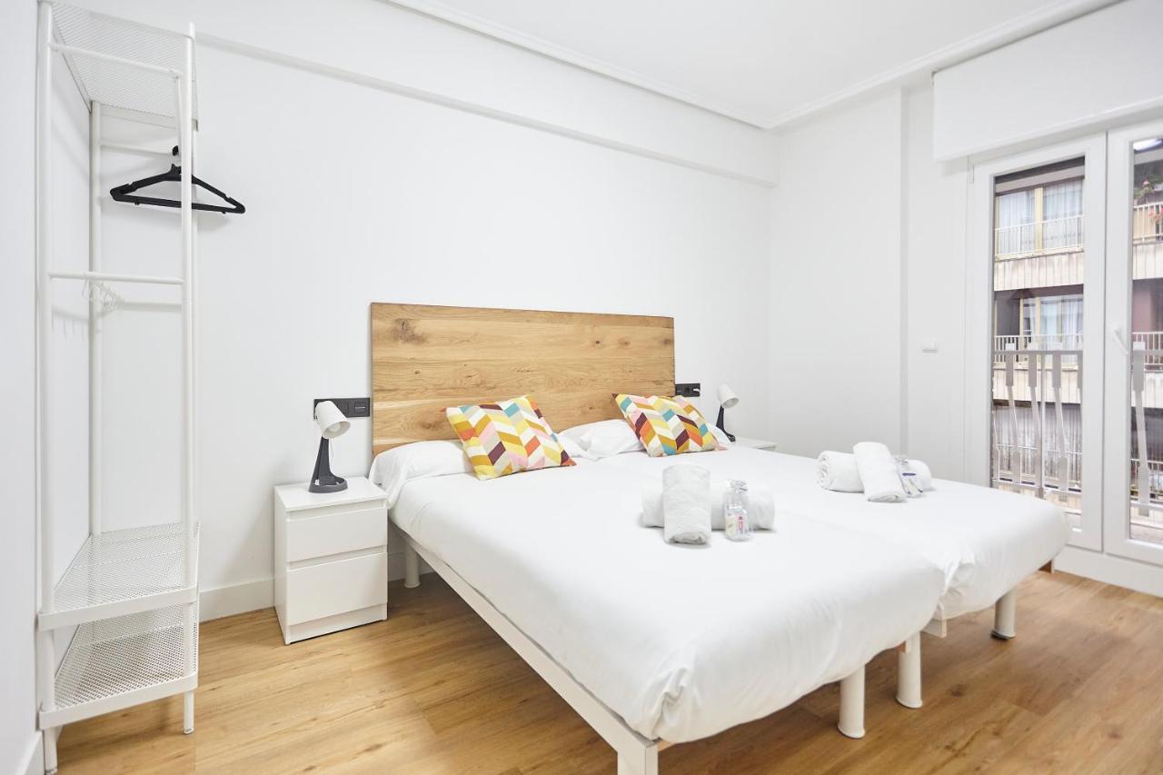 Izpizua Apartment Сан Себастиан Екстериор снимка